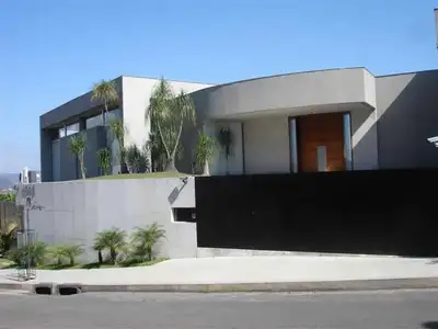 Construtora Tratenge - Residência Belvedere - MG - 1