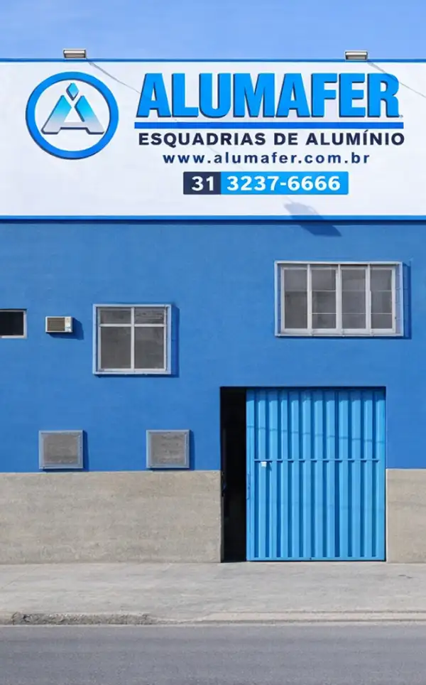 Fachada Alumafer